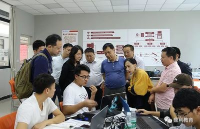 陜西職業技術學院領導蒞臨鼎利學院參觀交流